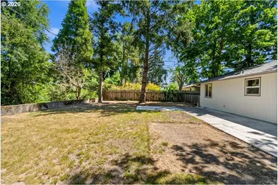 13445 SW Evergreen St, Beaverton, OR 97005 - Photo 24