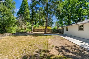 13445 SW Evergreen St, Beaverton, OR 97005 - Photo 24