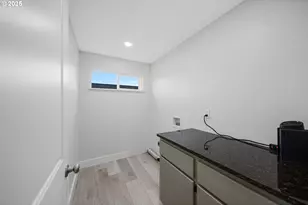 1955 28th St, Coos Bay, OR 97420 - Photo 24