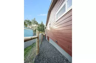 1955 28th St, Coos Bay, OR 97420 - Photo 6