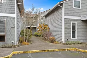 615 N Tomahawk Island Dr, Portland, OR 97217 - Photo 6