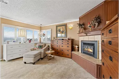 615 N Tomahawk Island Dr, Portland, OR 97217 - Photo 30