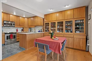 615 N Tomahawk Island Dr, Portland, OR 97217 - Photo 18