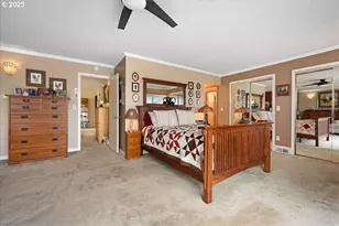 615 N Tomahawk Island Dr, Portland, OR 97217 - Photo 32