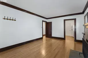 309 Washington St, Oregon City, OR 97045 - Photo 4