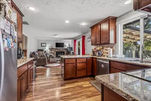 20867 SW Zurich Ct, Beaverton, OR 97078 - Photo 8