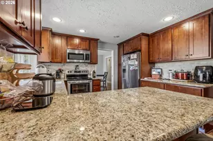 20867 SW Zurich Ct, Beaverton, OR 97078 - Photo 10
