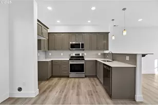 7417 NE Fremont, Portland, OR 97213 - Photo 6