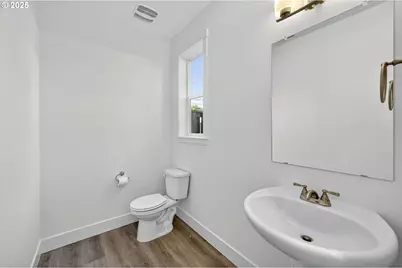 7417 NE Fremont, Portland, OR 97213 - Photo 10