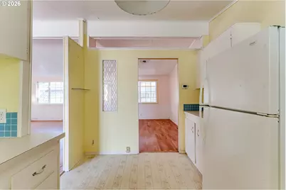 658 S 57th St #55, Springfield, OR 97478 - Photo 14