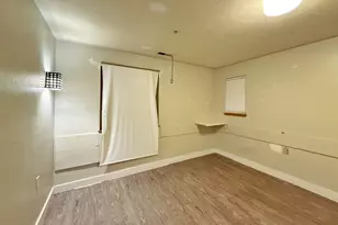 9350 SE Taylor St, Portland, OR 97216 - Photo 20