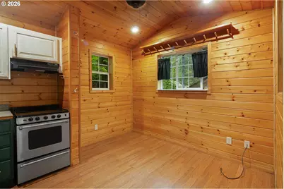 71046 E Salmonberry Rd, Rhododendron, OR 97049 - Photo 10