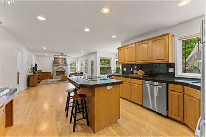16623 SW Timberland Dr, Beaverton, OR 97007 - Photo 14