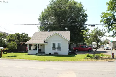 410 NW Bridge St, John Day, OR 97845 - Photo 2