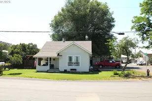 410 NW Bridge St, John Day, OR 97845 - Photo 2