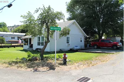 410 NW Bridge St, John Day, OR 97845 - Photo 2
