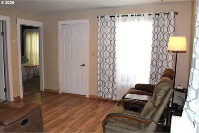 410 NW Bridge St, John Day, OR 97845 - Photo 4