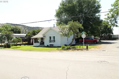 410 NW Bridge St, John Day, OR 97845 - Photo 22
