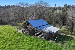 2590 Dee Hwy, Hood River, OR 97031 - Photo 10