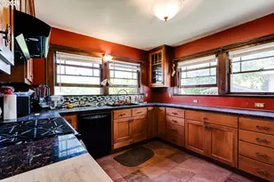 1150 W 11th Ave, Eugene, OR 97402 - Photo 10