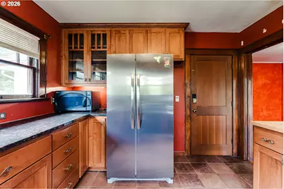 1150 W 11th Ave, Eugene, OR 97402 - Photo 14