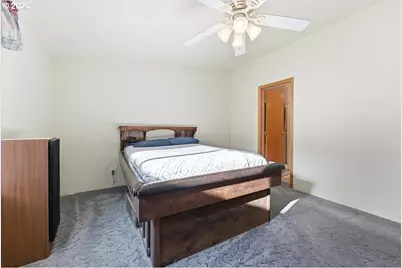 341 S 9th St, Kalama, WA 98625 - Photo 24