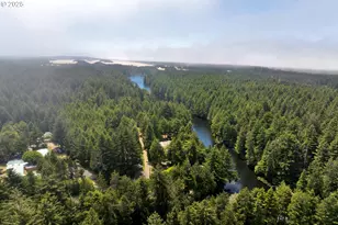 4884 N Loftus Rd, Florence, OR 97439 - Photo 36