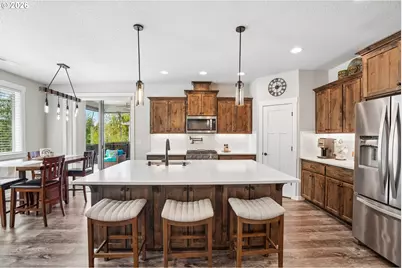 158 Zephyr Dr, Silver Lake, WA 98645 - Photo 2