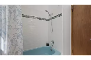 7442 N Huron Ave, Portland, OR 97203 - Photo 26