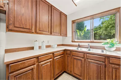 7442 N Huron Ave, Portland, OR 97203 - Photo 16