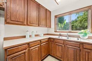 7442 N Huron Ave, Portland, OR 97203 - Photo 16