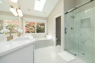 2011 NW New Hope Ct, Portland, OR 97229 - Photo 30