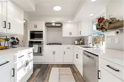 1527 NE La Mesa Pl, Gresham, OR 97030 - Photo 12