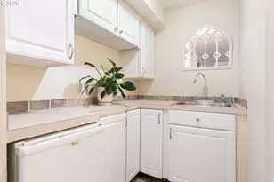 1527 NE La Mesa Pl, Gresham, OR 97030 - Photo 26