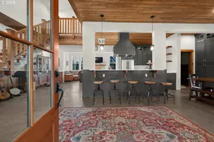 101 SW Juniper Ave, Warrenton, OR 97146 - Photo 10