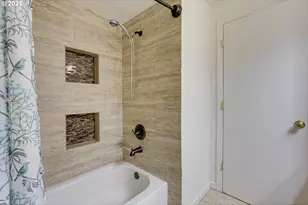 11990 SW Corby Dr, Portland, OR 97225 - Photo 18