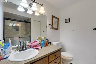 11990 SW Corby Dr, Portland, OR 97225 - Photo 24