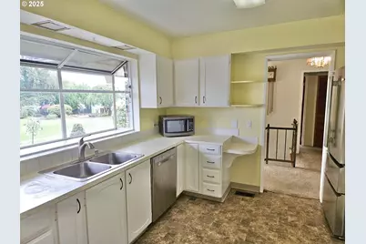 11946 SE Boyer Rd, McMinnville, OR 97128 - Photo 4