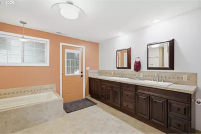 39200 Camp Creek Rd, Springfield, OR 97478 - Photo 24