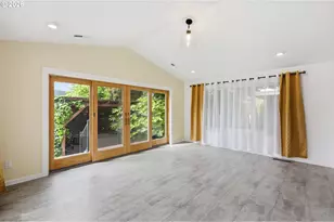 39200 Camp Creek Rd, Springfield, OR 97478 - Photo 16