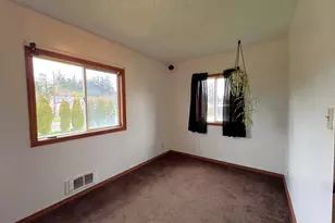 205 N Schoneman Ave, Coos Bay, OR 97420 - Photo 30