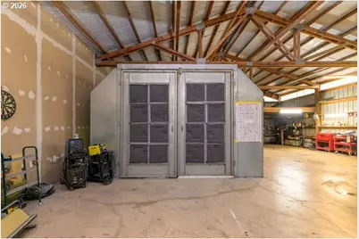 205 N Schoneman Ave, Coos Bay, OR 97420 - Photo 38