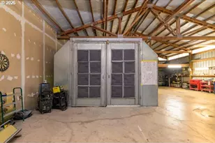 205 N Schoneman Ave, Coos Bay, OR 97420 - Photo 38