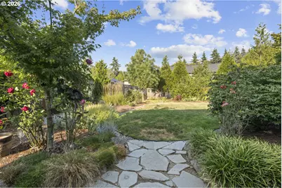 8144 SW Coral Bell Ct, Beaverton, OR 97008 - Photo 32