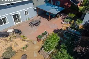 804 NE Providence Dr, Bend, OR 97701 - Photo 48