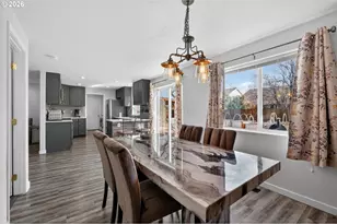 804 NE Providence Dr, Bend, OR 97701 - Photo 14