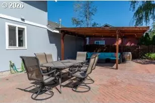 804 NE Providence Dr, Bend, OR 97701 - Photo 32