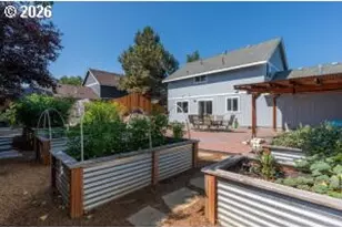 804 NE Providence Dr, Bend, OR 97701 - Photo 36