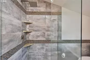 804 NE Providence Dr, Bend, OR 97701 - Photo 34