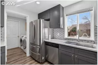 804 NE Providence Dr, Bend, OR 97701 - Photo 14